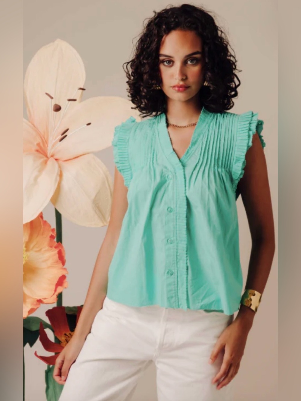 LOVE THE LABEL The Dana Top in Bermuda Size Medium